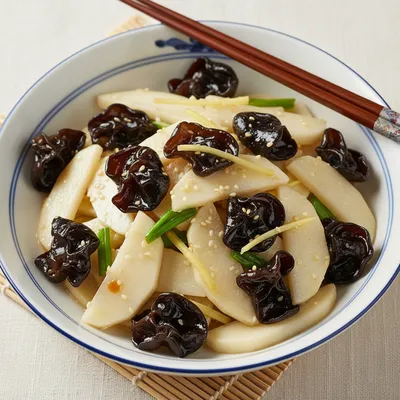 Black Fungus with Chinese Yam — A Northern Health Stir-Fry